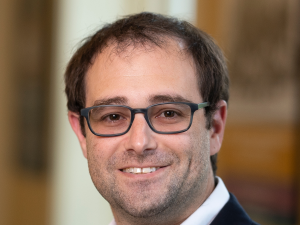  Alex  Marder  headshot