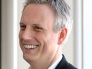  Benjamin  Wandelt  headshot