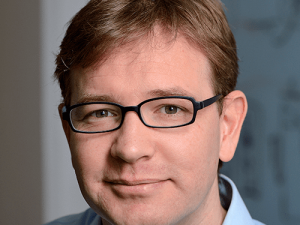  Christopher  Honey  headshot