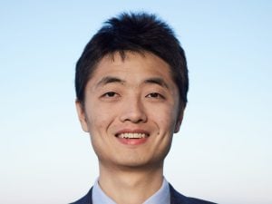  Hao (Frank)  Yang  headshot