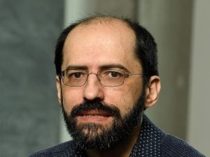  Ilya  Shpitser  headshot