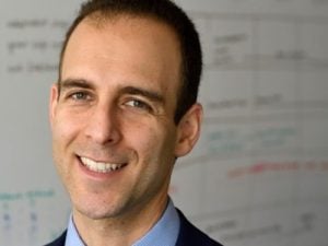  Johnathon  Ehsani  headshot