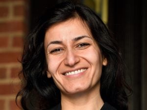  Kimia  Ghobadi  headshot