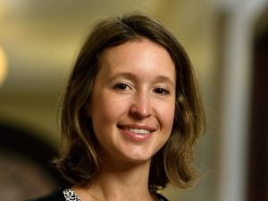  Lauren  Gardner  headshot