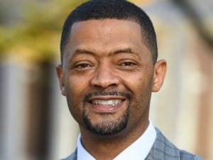  Odis  Johnson Jr. headshot