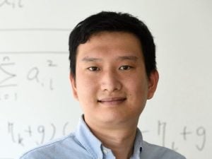  Yinzhi  Cao  headshot