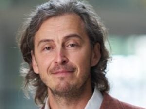  Ilya  Monosov  headshot